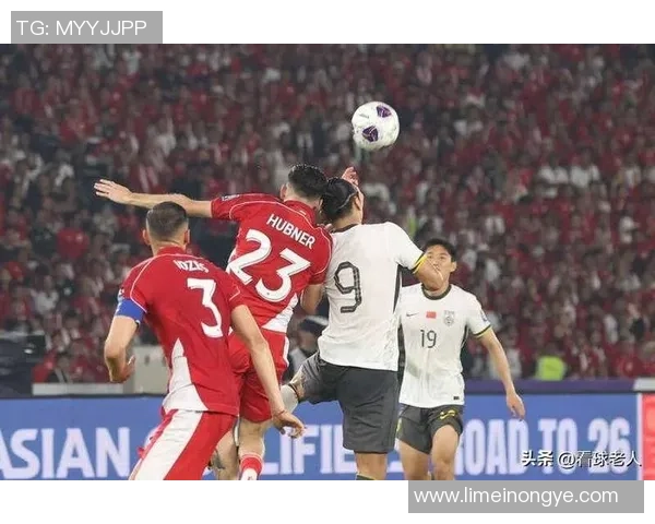 中国男足球星早年惨遭经纪人欺骗命运转折引发职业生涯沉浮